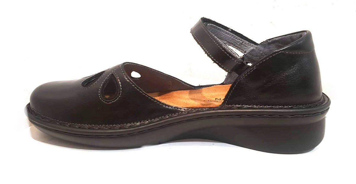 Naot Motiff Black Madras Leather Mary Jane Velcro Made In Israel