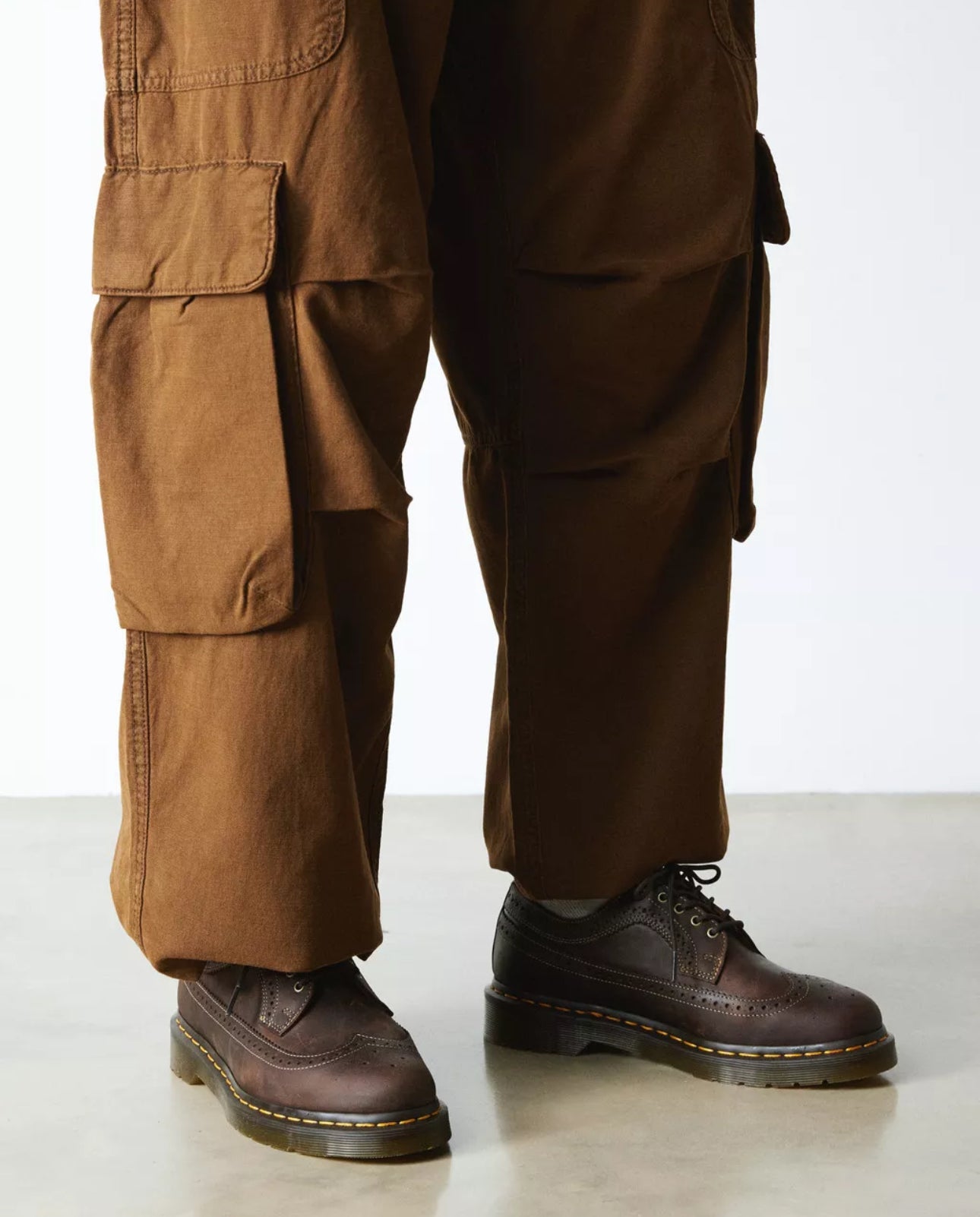 Dr. Martens 3989 Dark Brown Crazy Horse Leather Yellow Stitch Brogue 5 Eyelet Shoe