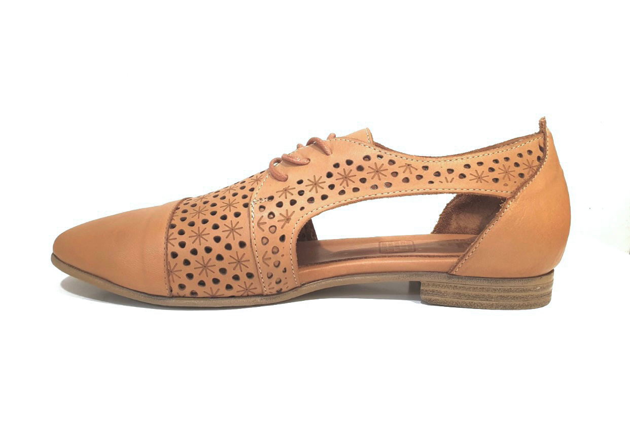 Sala Europe Kristy Coconut Light Tan 3 Eyelet Perforated Shoe Made In Turkey