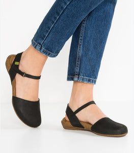 El Naturalista N412 Black Flats Sandals Made In Spain