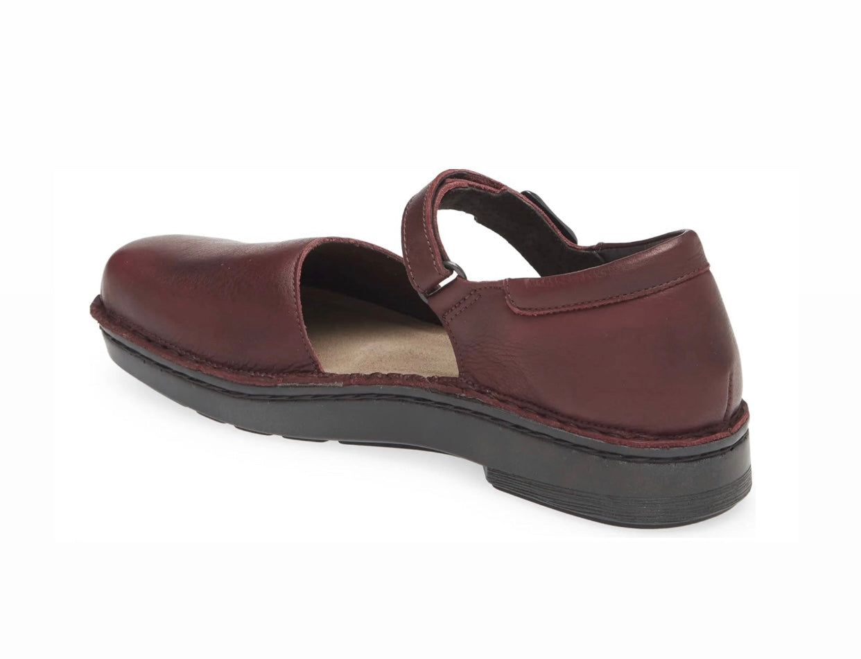 Naot Catania Soft Bordeaux Burgundy Leather Buckle Velcro Mary Jane Shoe Made In Israel