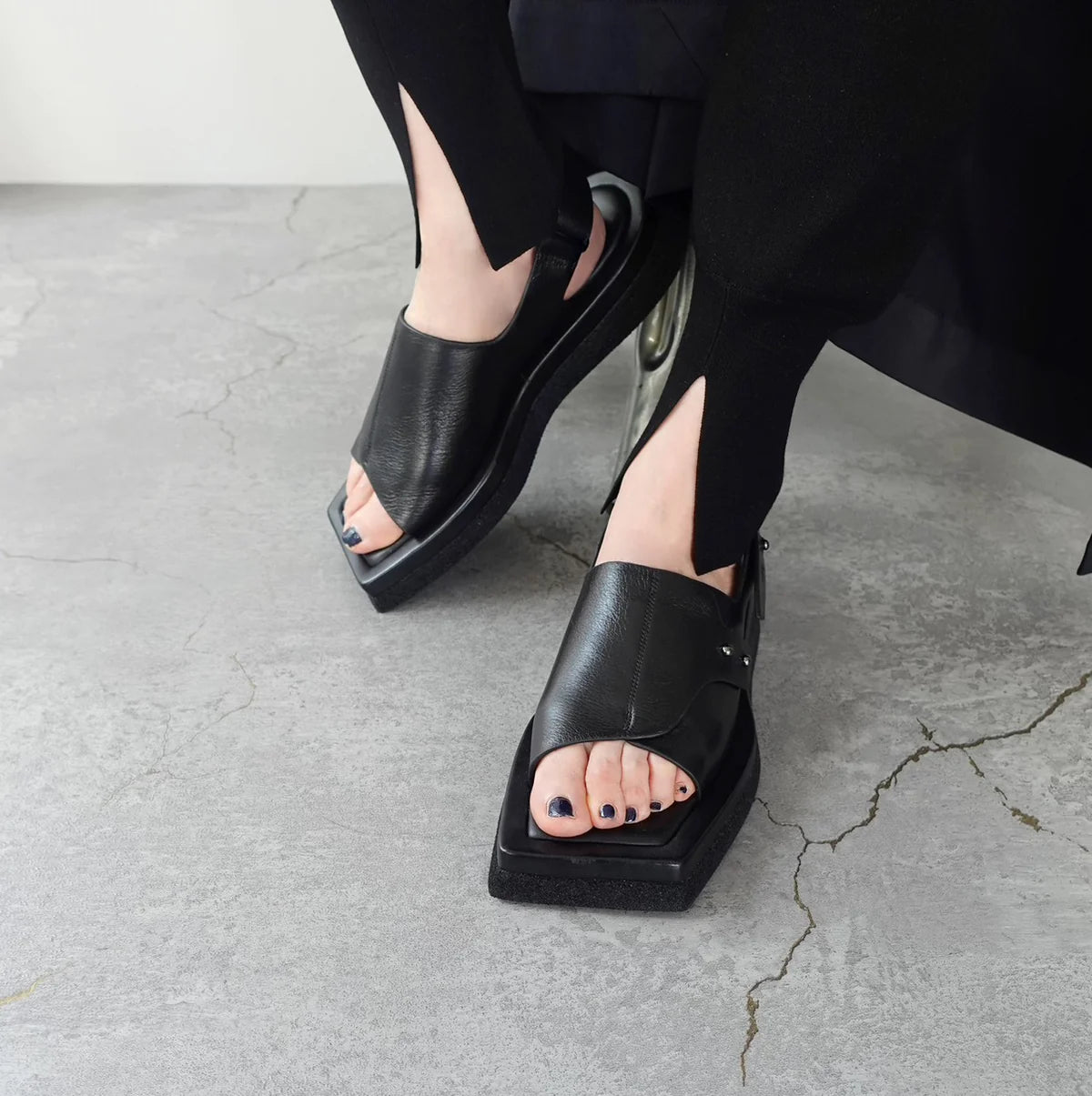 Yuko Imanishi + 732054 Chisa Black Square Open Toe Sandal