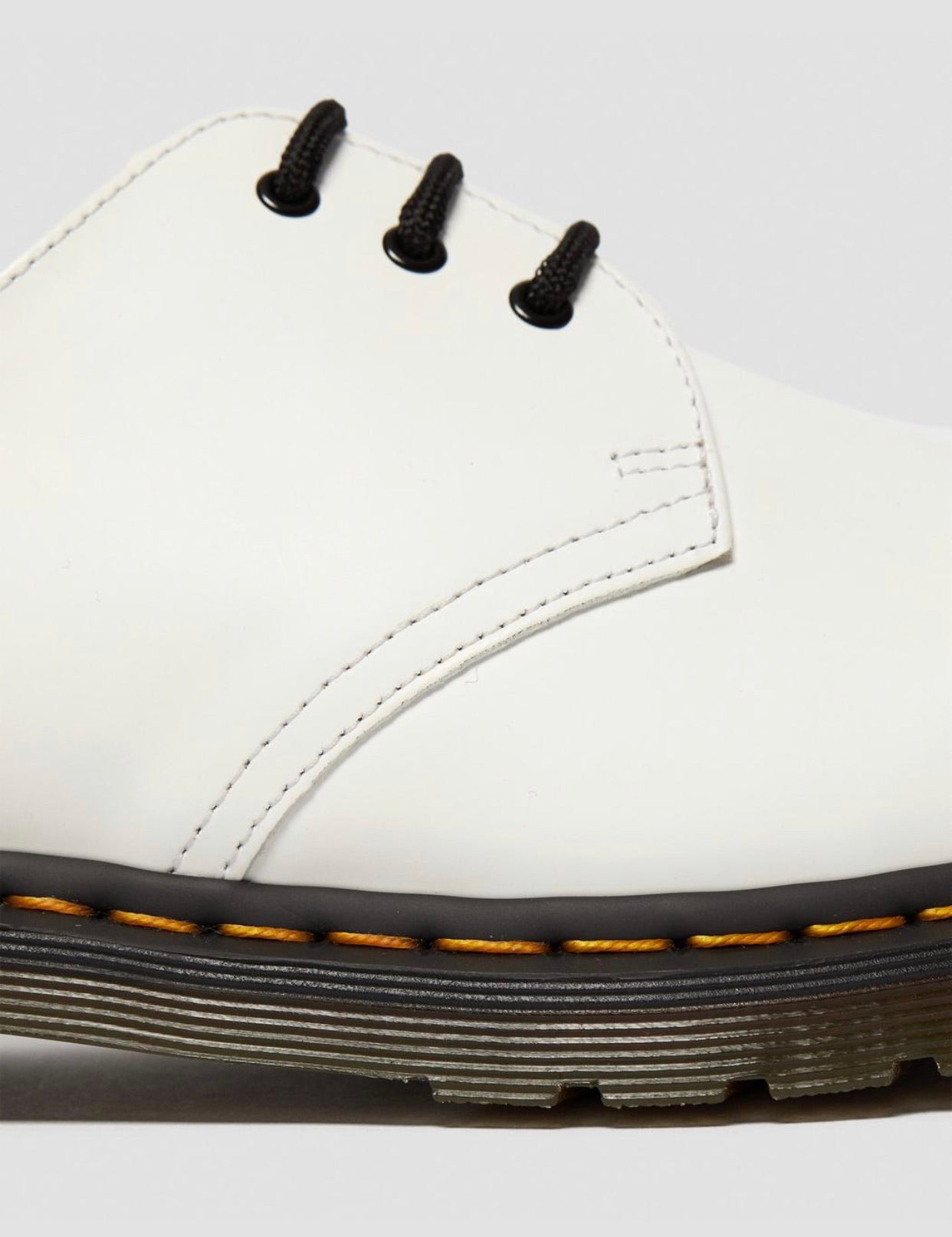 Dr. Martens 1461 White Smooth 3 Eyelet Shoe