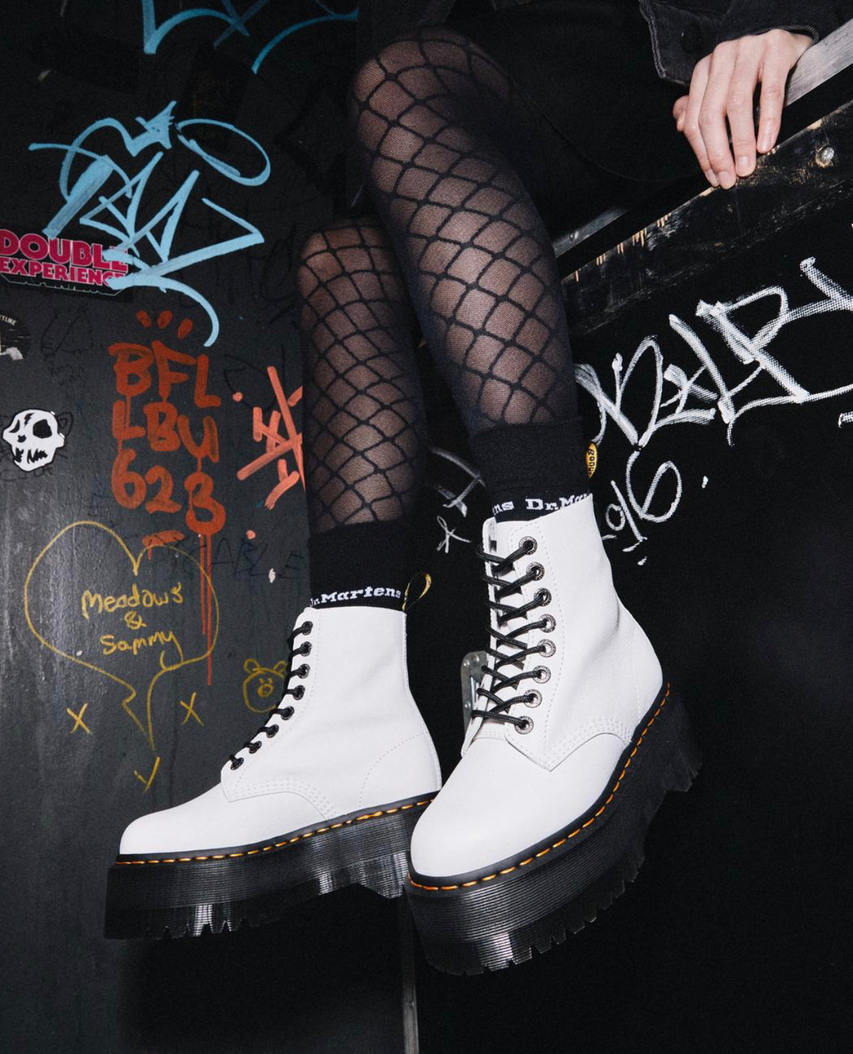 Dr. Martens 1460 Pascal Optical White Pisa Max Platform Ankle 8 Eyelet Boot