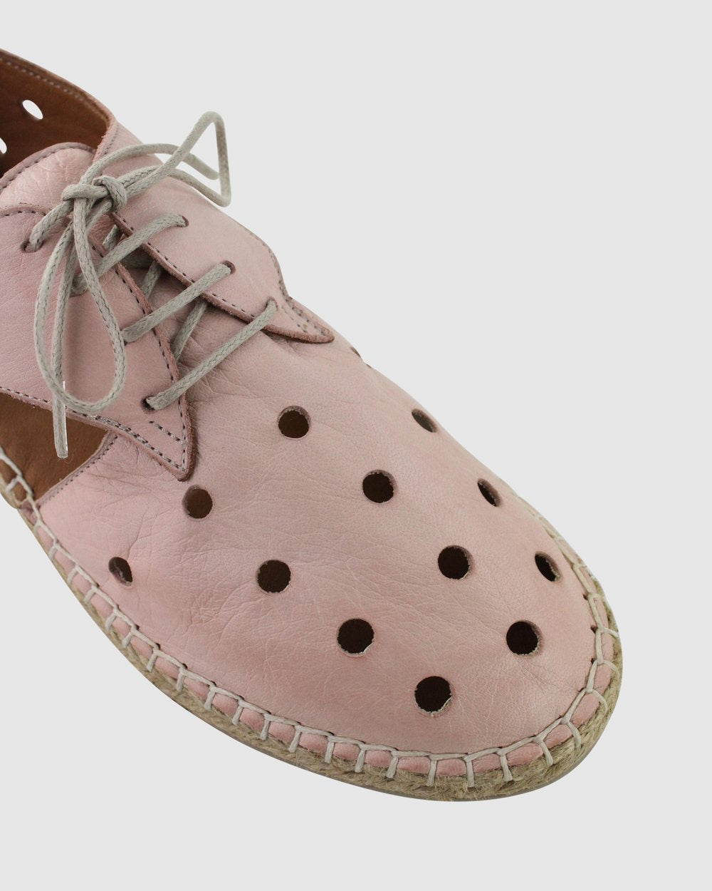 Bueno Karalee Cameo 4 Eyelet Perforated Shoe Made In Turkey