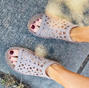 Naot Amadora Stone Nubuck Leather Ladies Sandals Made In Israel