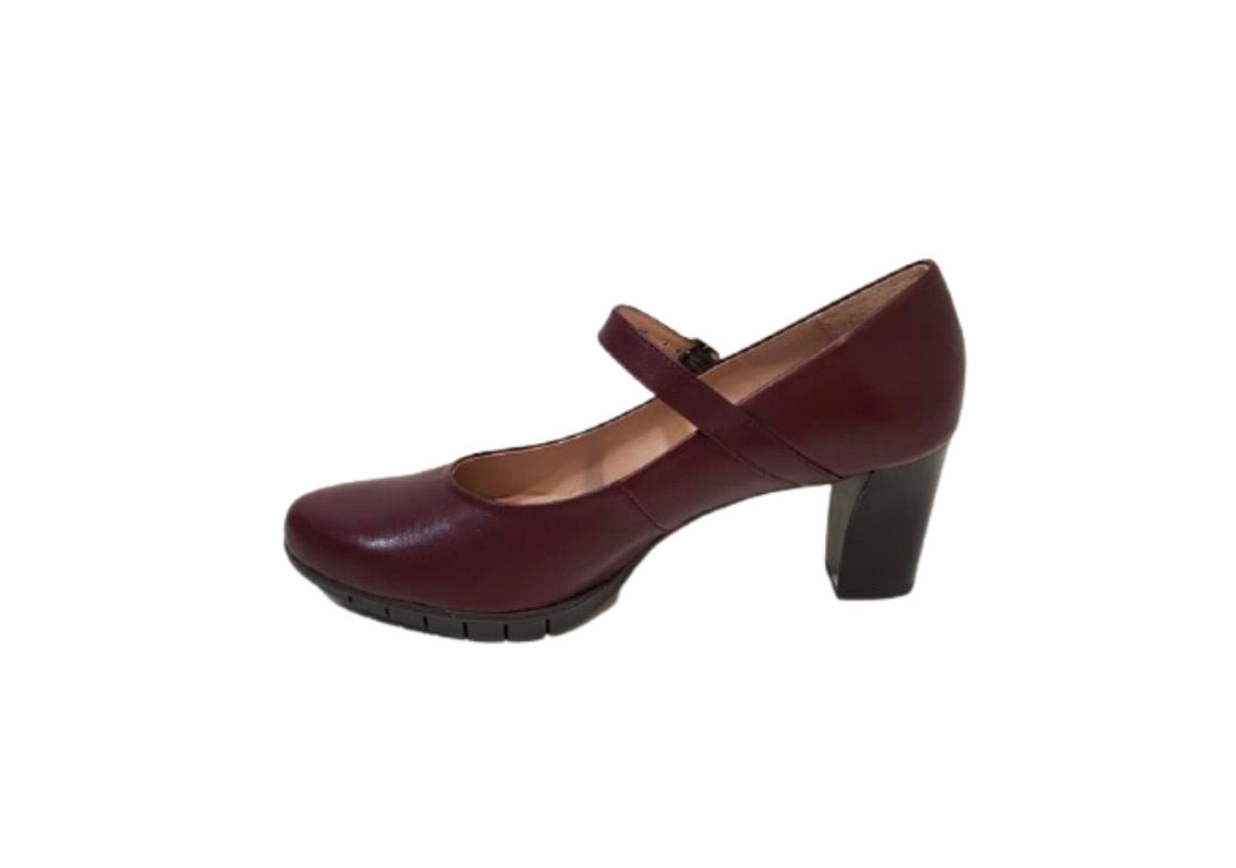 Wonders I-6061 Vino Burgundy Leather Court Shoe Made In Spain
