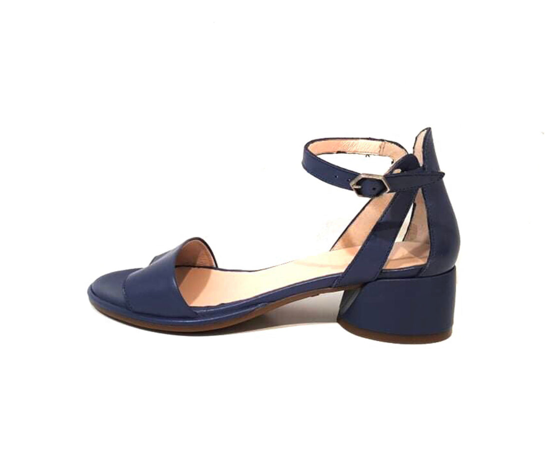 Wonders B-7310 Blue Baltic Leather Court Shoe Made In Spain
