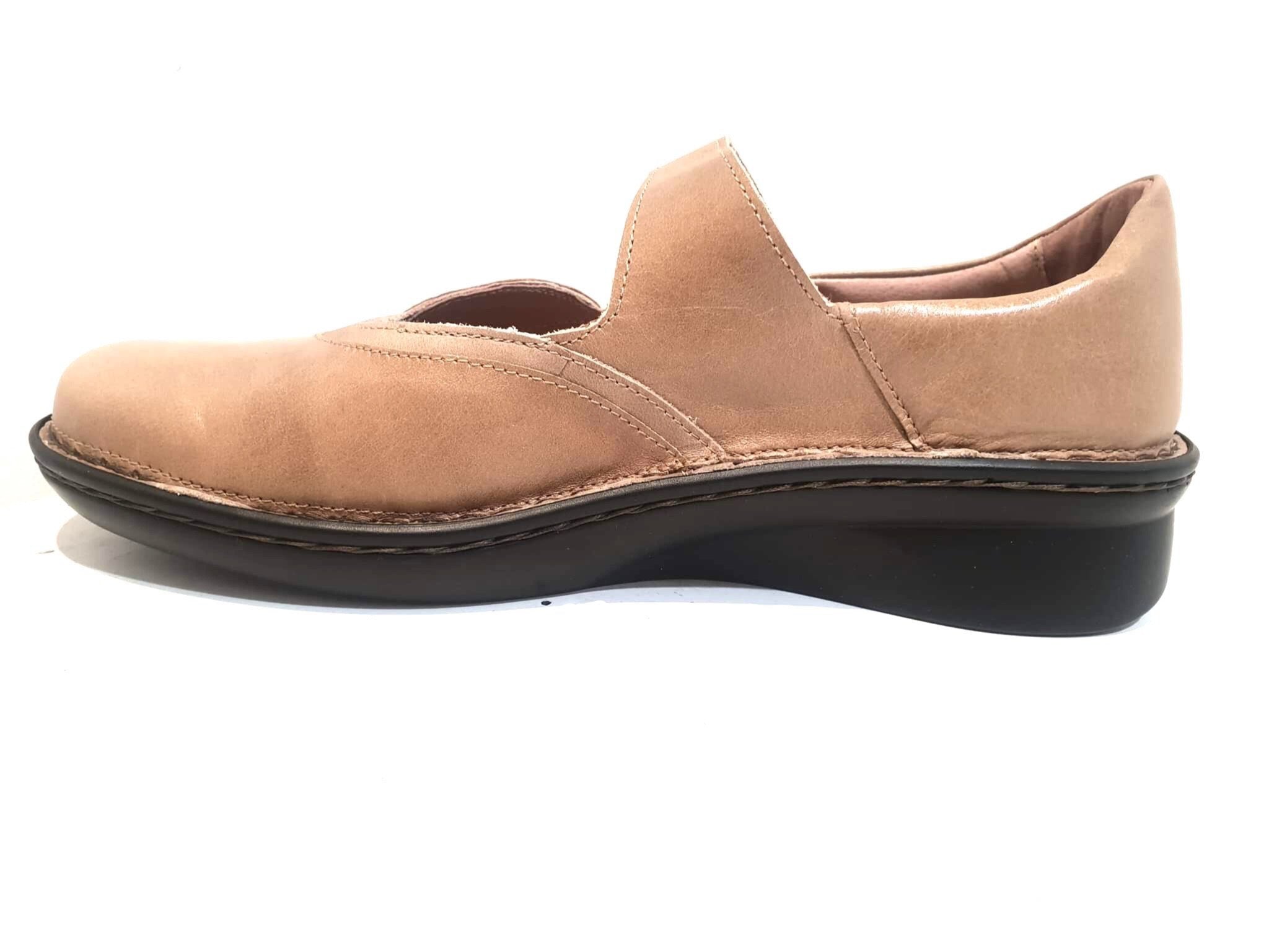 Naot Conga Tan Khaki Latte Leather Velcro Mary Janes Ladies Shoes Made In Israel
