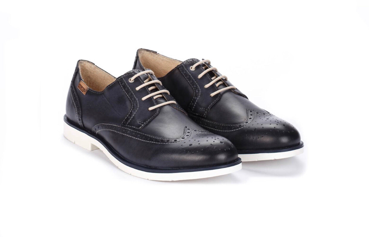 Pikolinos M4G-4111C1 Navy Blue Mens 4 Eyelet Brogue Made In Spain