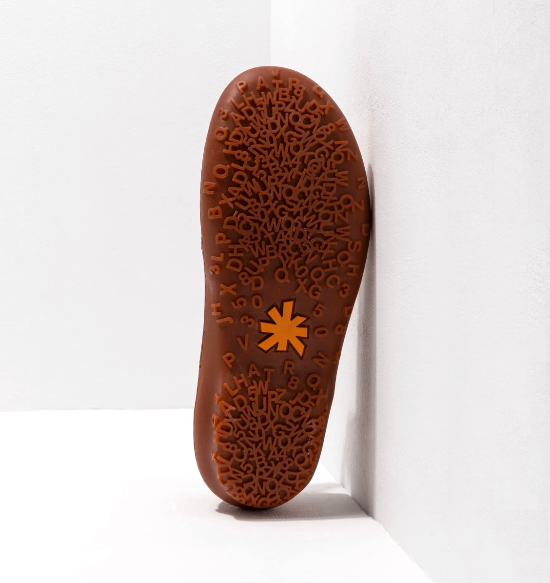 Art 1420 Antibes Grass Waxed Caldera Red Velcro Mary Jane Made In Spain