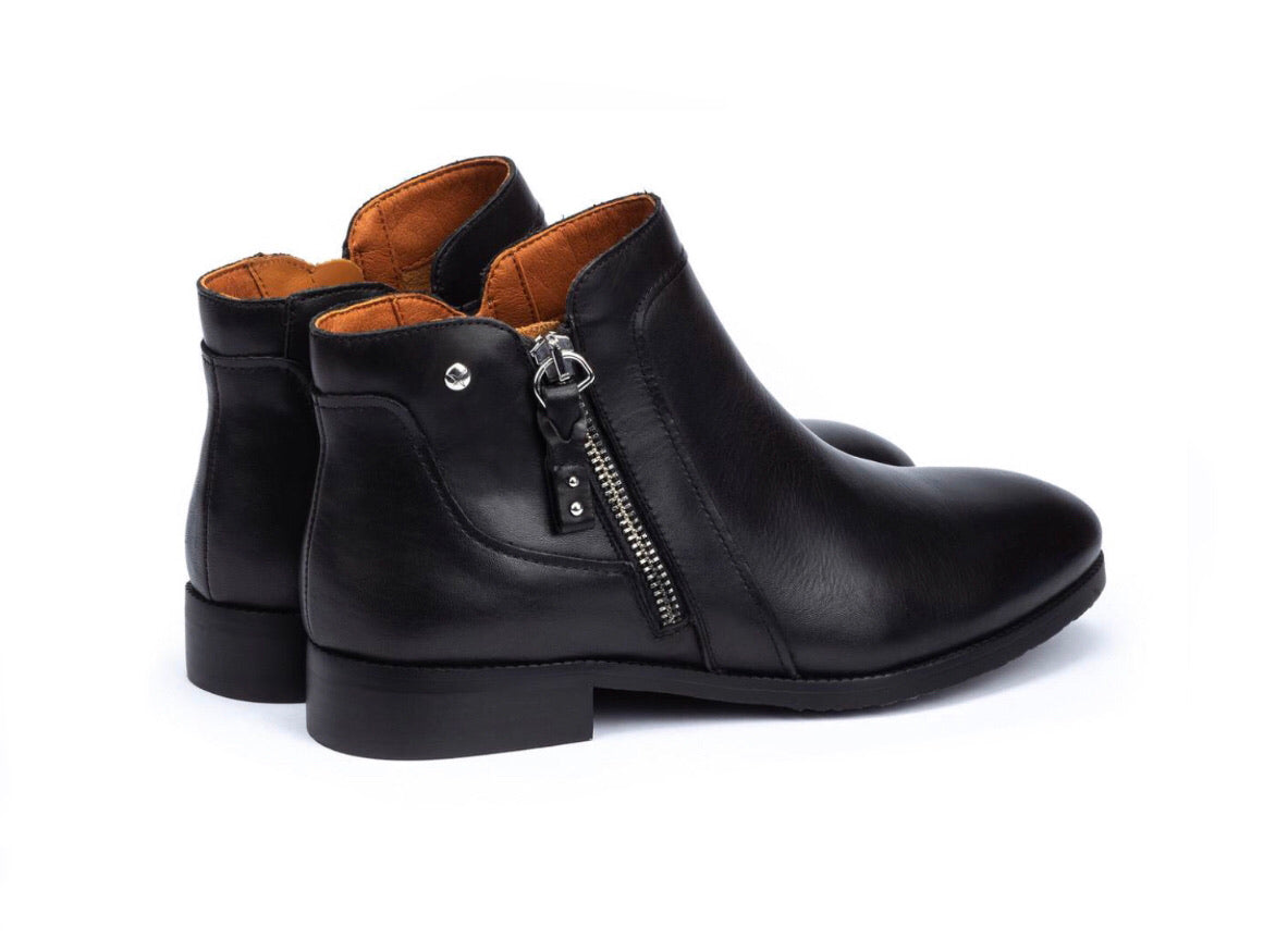 Pikolinos Royal W4D-8799 Black Zip Ankle Boot Made In Spain