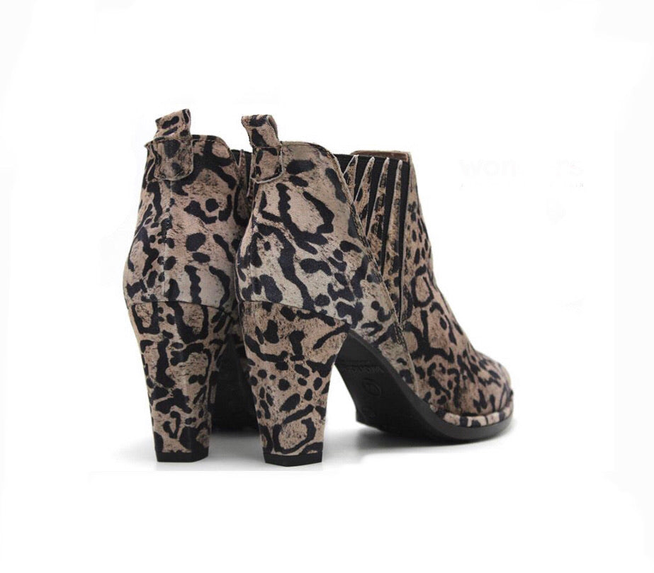 Wonders M-4404 Taupe Suede Leather Chelsea Ankle Boot Made In Spain