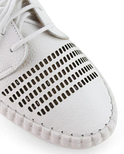 Bueno Libby White Karius 3 Eyelet Perforated Shoe Made In Turkey