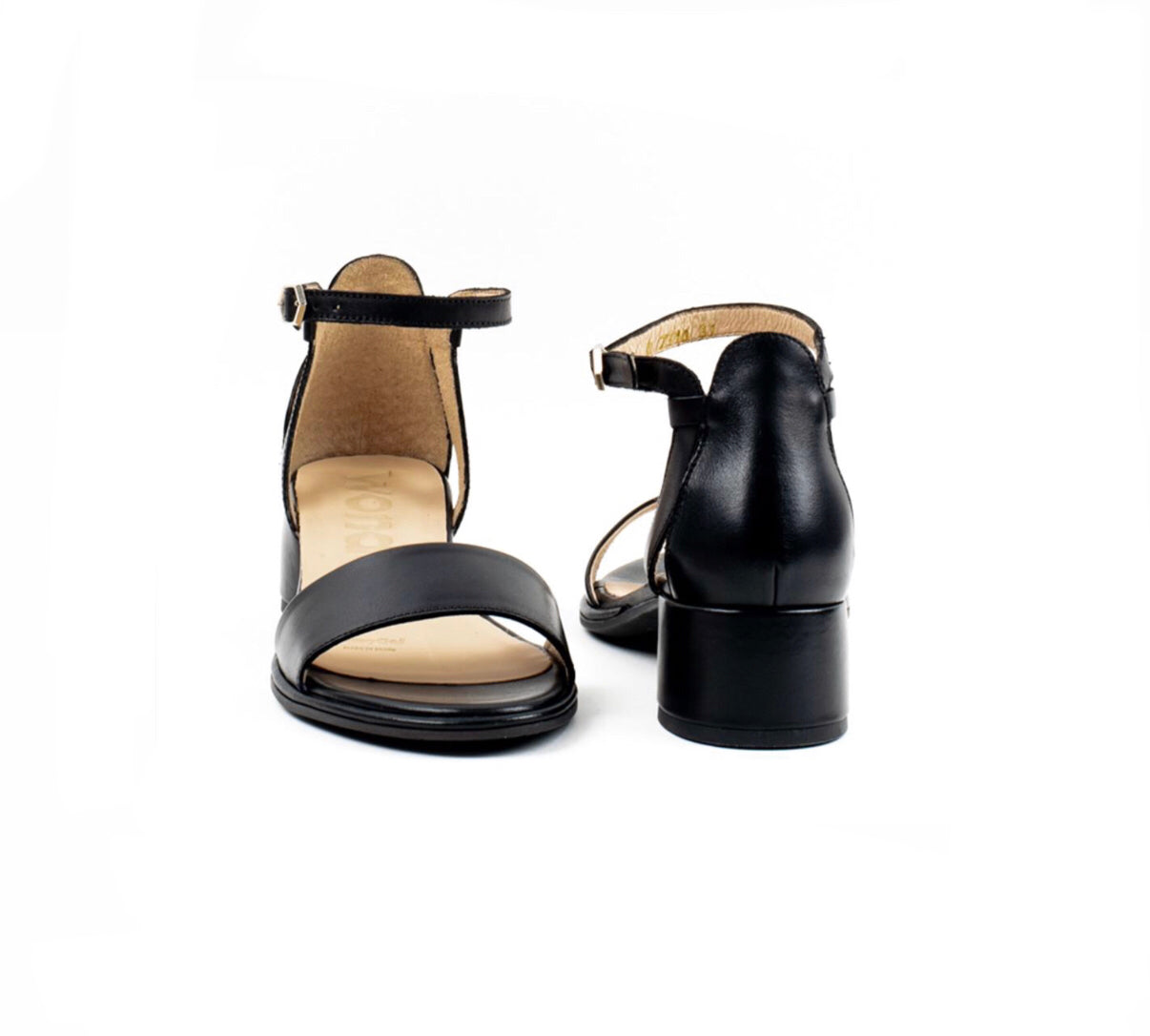 Wonders B-7310 Black Negro Leather Court Shoe Made In Spain