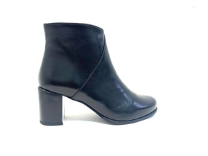 Relax Black 353-031 Heel Zip Ankle Made In Bosnia