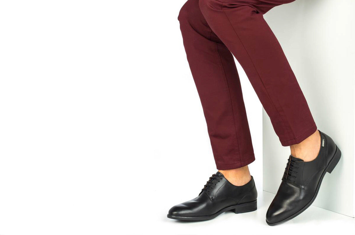Pikolinos M7J-4187 Black 5 Eyelet Shoe Made In Spain
