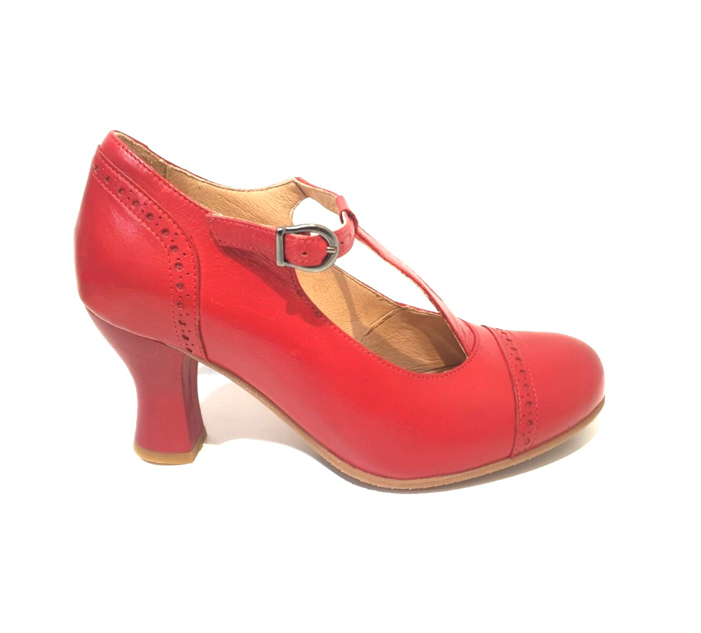Red t 2025 bar shoes uk