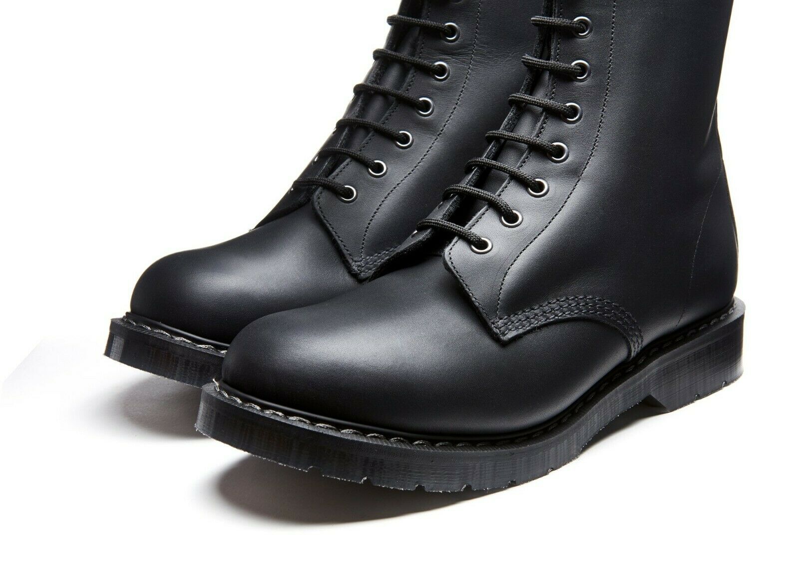 Solovair Black Greasy 8 Eyelet Boot Made In England