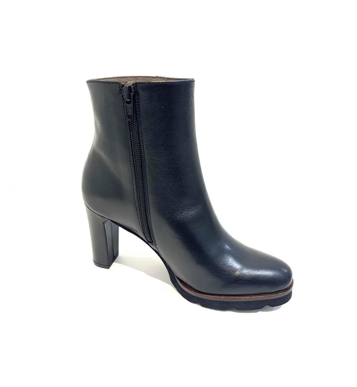 Wonders M-3532 Black Zip Ankle Made In Spain